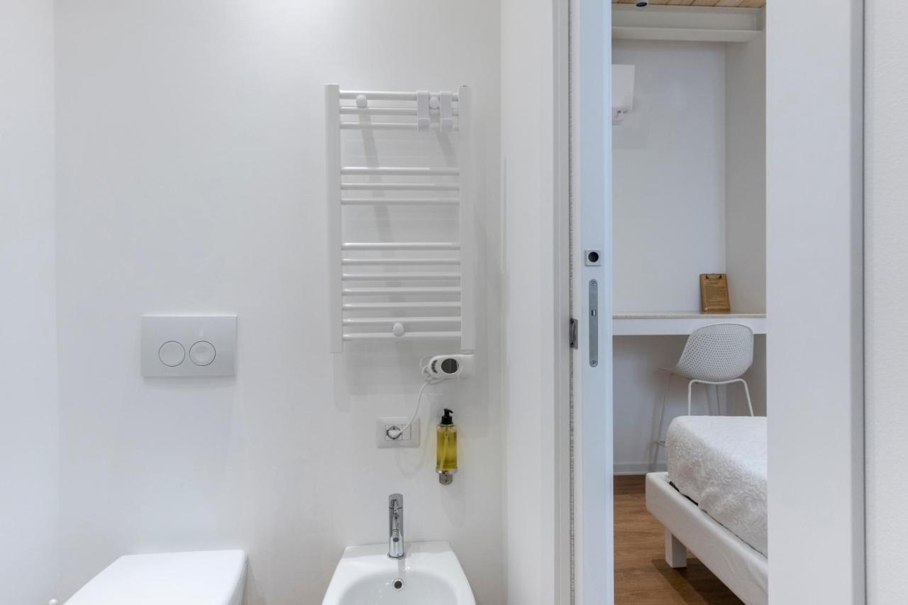 In Centro Da Viola - Eco Design Rooms Olbia Ngoại thất bức ảnh