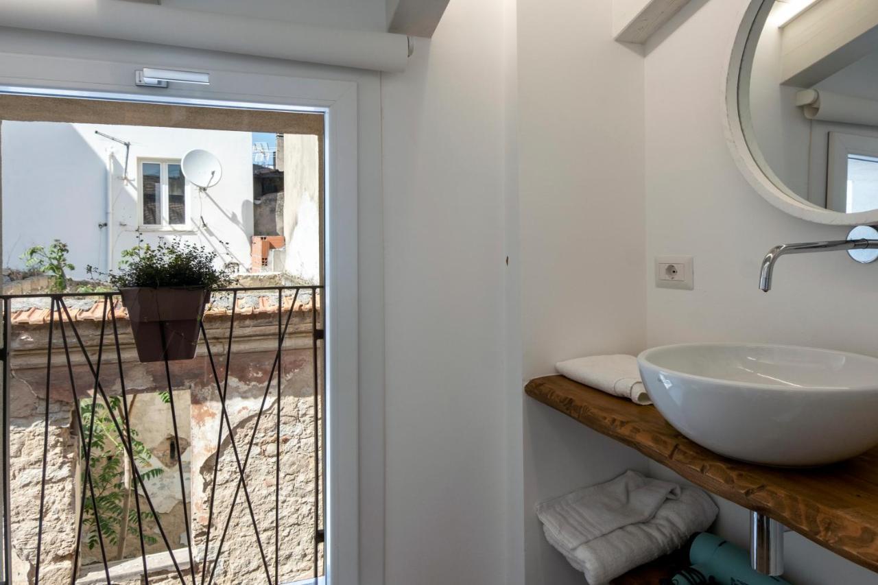 In Centro Da Viola - Eco Design Rooms Olbia Ngoại thất bức ảnh