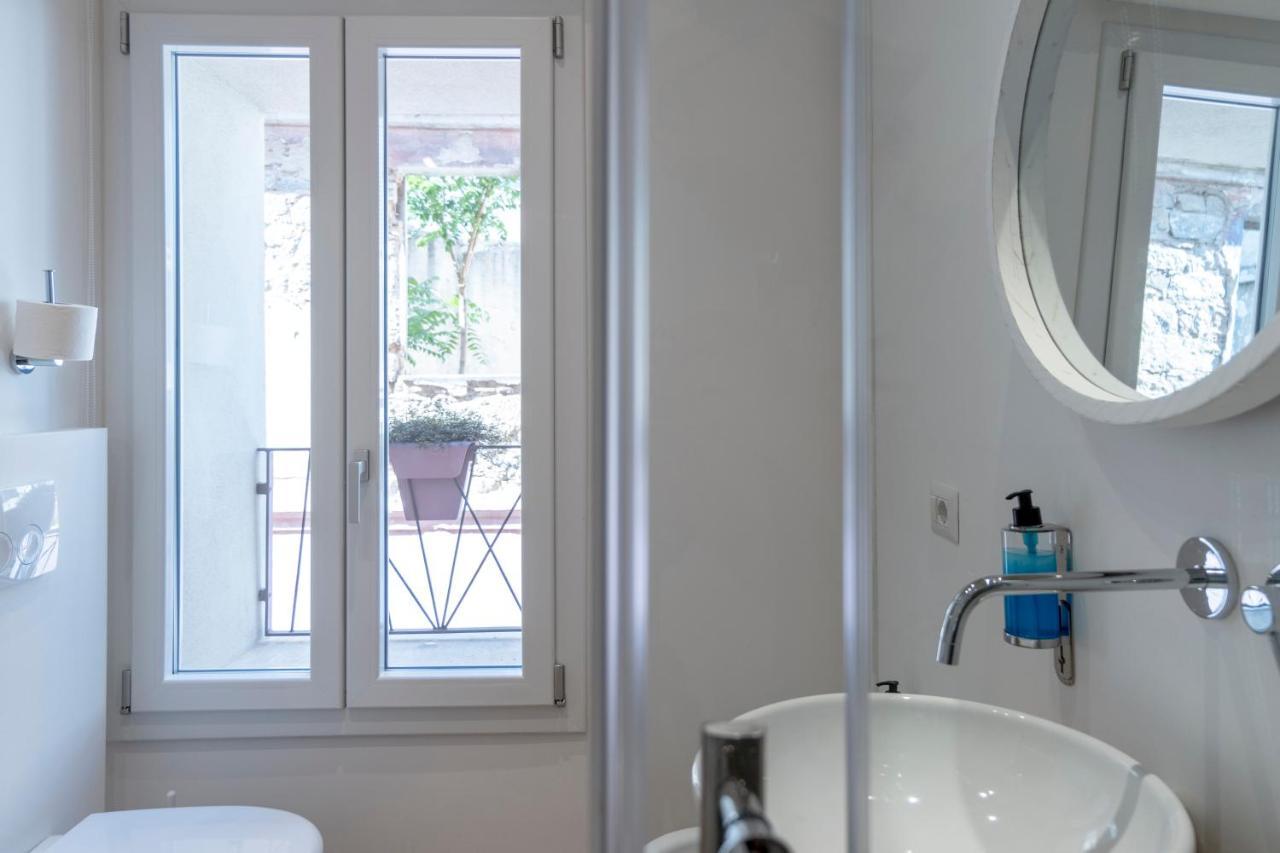 In Centro Da Viola - Eco Design Rooms Olbia Ngoại thất bức ảnh